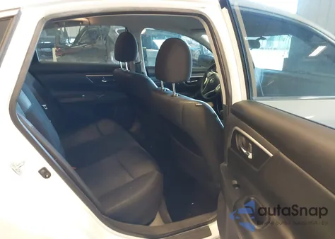 2017 Nissan Altima 2.5 Sr из США, поврежденный, VIN 1N4AL3AP1HC220871